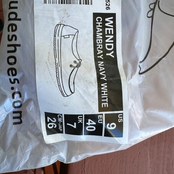 HEY DUDE WENDY CHAMBRAY NAVY WHITE 9 - Picture 2 of 5